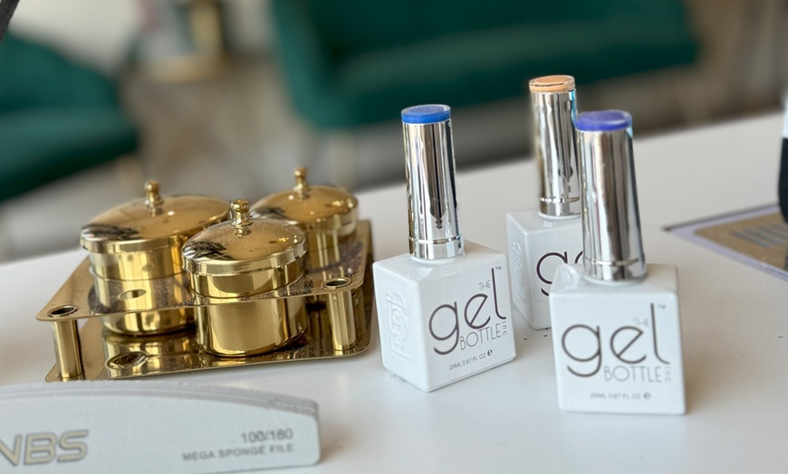 Image 5: Up to 40% Off on Nails at Nasim Beauty Clinic