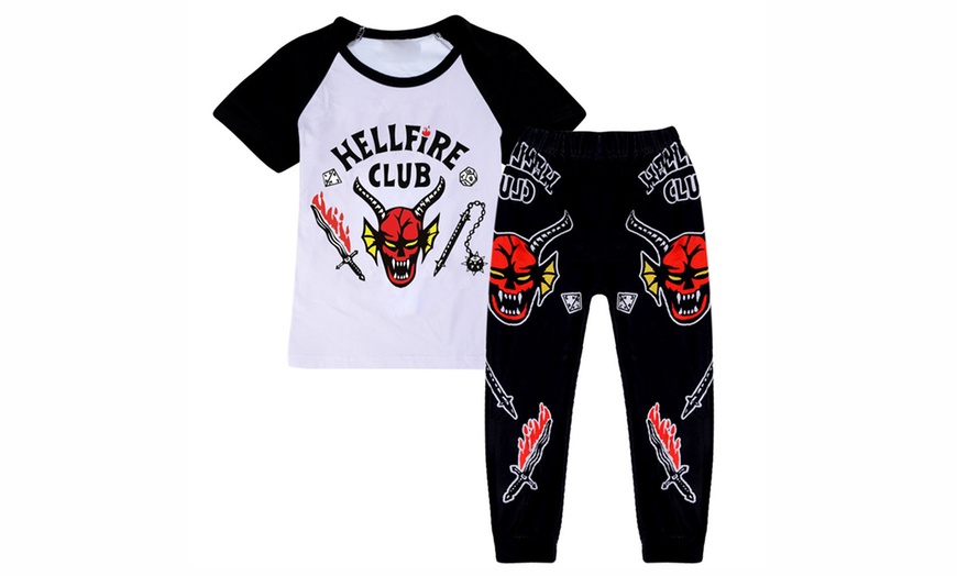Image 3: Stranger Things-Inspired Pyjamas Set