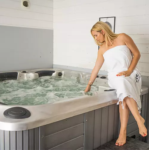 Agde : 1 ou 2 nuits en chambre double ou Junior suite avec PDJ et spa