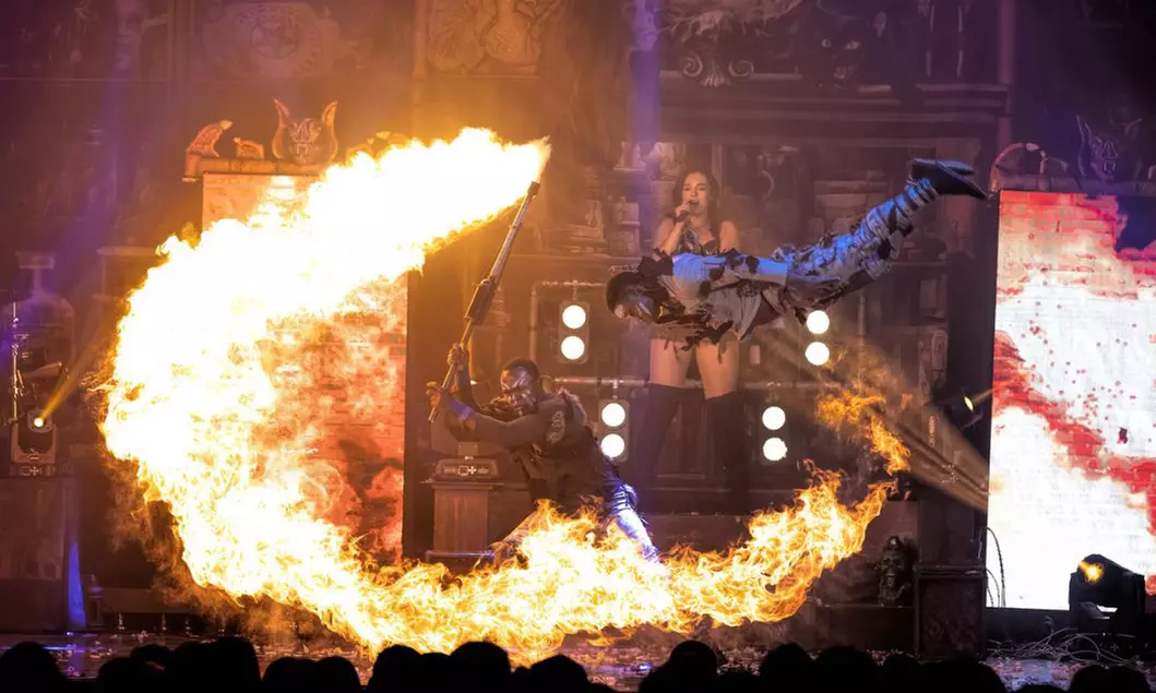 Cabaret Extreme—A Bold Fusion Of Burlesque, Drag, & Daring Stunts