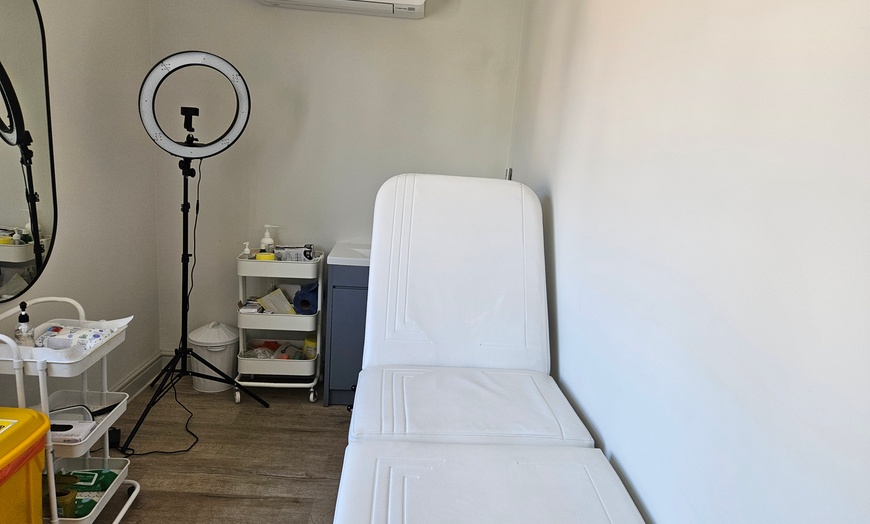 Image 5: Glow Your Skin with Choice of One, Two or Three Treatments