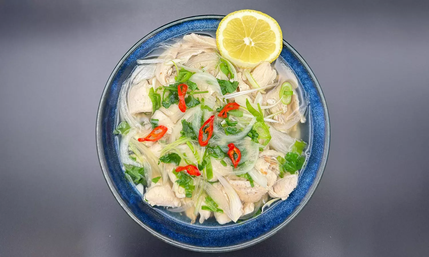 Vietnamesisches Hauptgericht nach Wahl & Bubble Tea