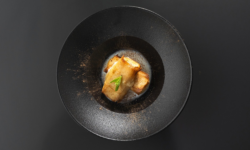 Image 5: Menú de cena gourmet con 4 pases y vino para 2 o 4 al lado de la playa