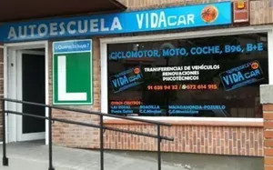 Curso de autoescuela para sacar el carnet de moto A1 o A2 en Vidacar (hasta 54% de descuento)