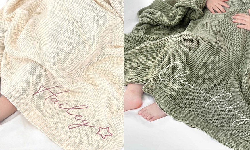 Image 3: Personalized Embroidery Nap Blankets