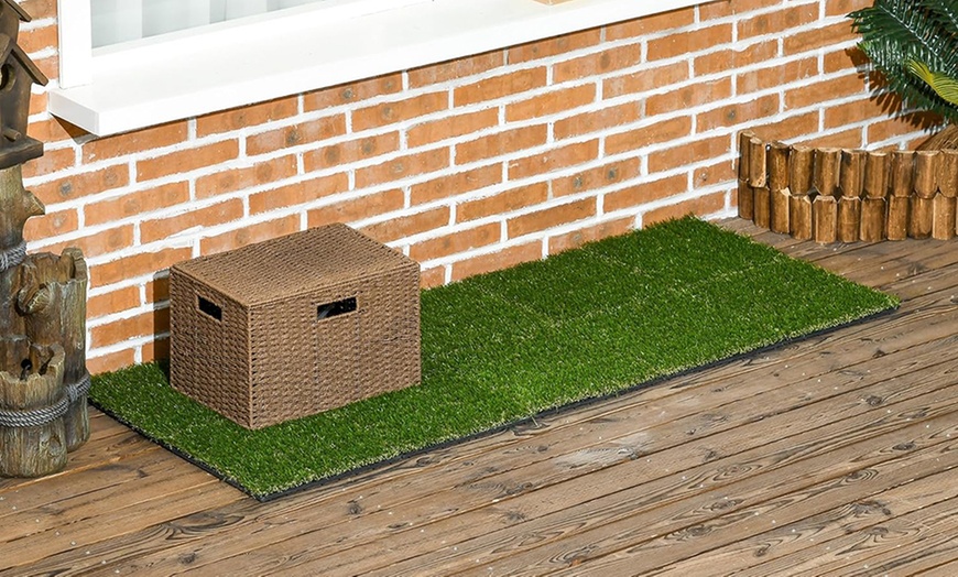 Image 1: 10-Pack Outsunny 30cm x 30cm Artificial Grass Turf in Dark Green