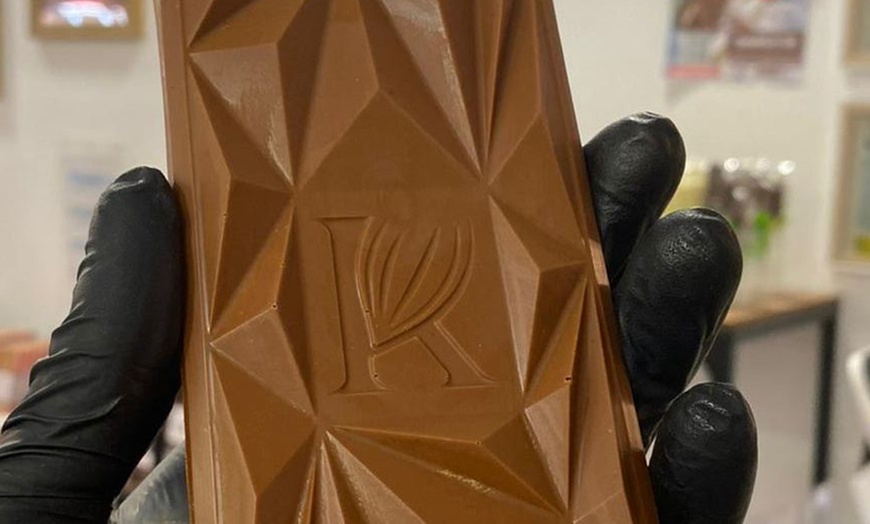 Image 7: Taller de chocolate Bean to Bar para 1, 2 o 4 personas con cata