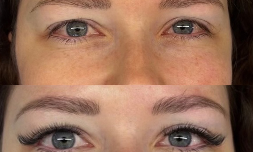 Image 5: Klassische, Light-Volumen oder Volumen-Wimpernverlängerung für 1 Pers.