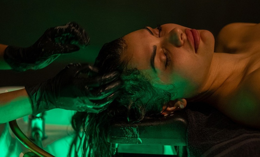 Image 10: Spa capilar de 45 o 60 minutos con bebida caliente para 1 persona