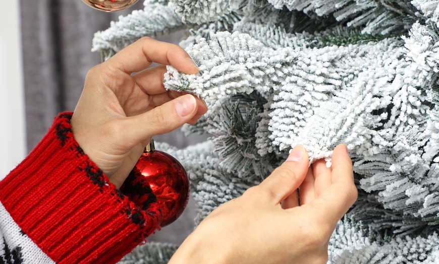 Image 3: HomCom Artificial Christmas Tree - 6ft or 7ft