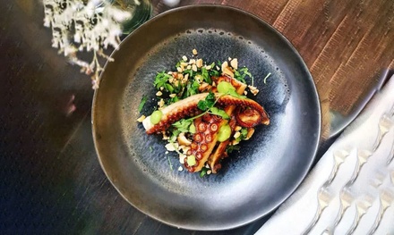 Pour 2 personnes : entrée et plat au choix à la carte