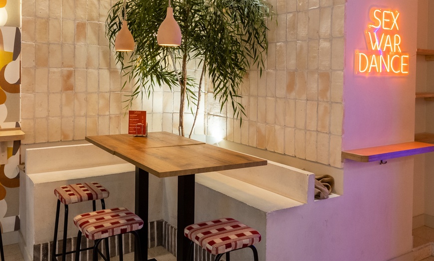 Image 7: Picoteo que te veo: menú de raciones a compartir para 2 o 4 personas