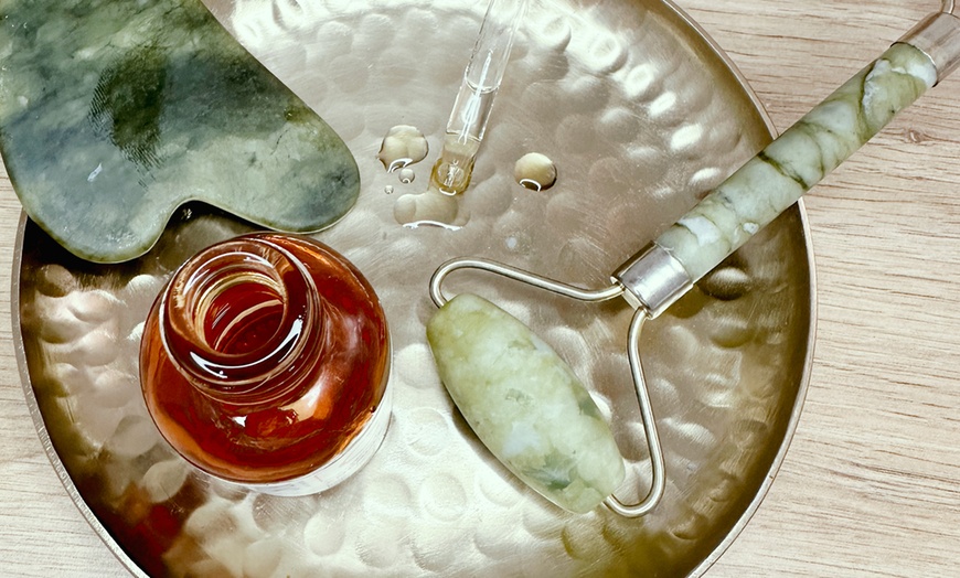 Image 1: Hydratation intense et vitalité du visage à Bages