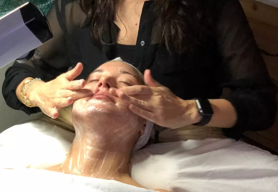 Diminish Fine Lines with Oxygen Facials at Serene Retreat by dMarie