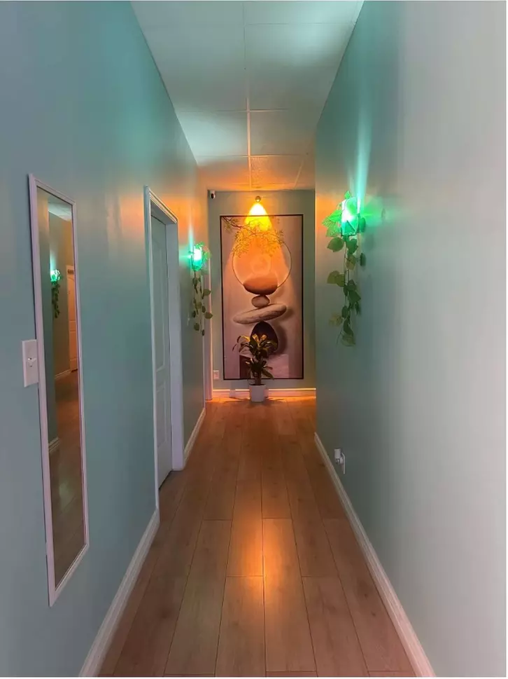 Up to 50% Off on Hot Stone Massage at U.mi massage