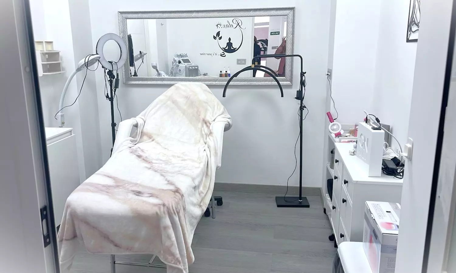 1 o 2 sesiones de lifting facial sin cirugía y opción a higiene facial