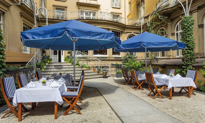 Image 4: Gans to go (4,4 kg) inkl. Rotkohl, Kartoffelklößen & Beifußsauce 