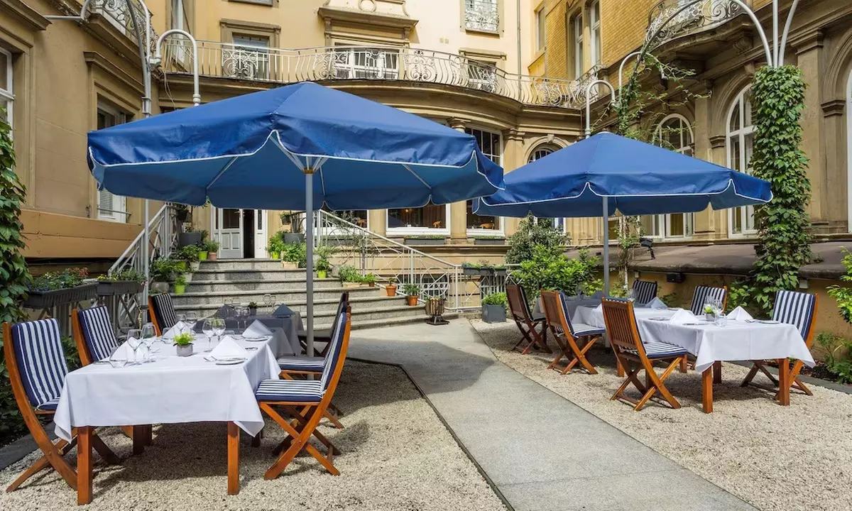 Gans to go (4,4 kg) inkl. Rotkohl, Kartoffelklößen & Beifußsauce