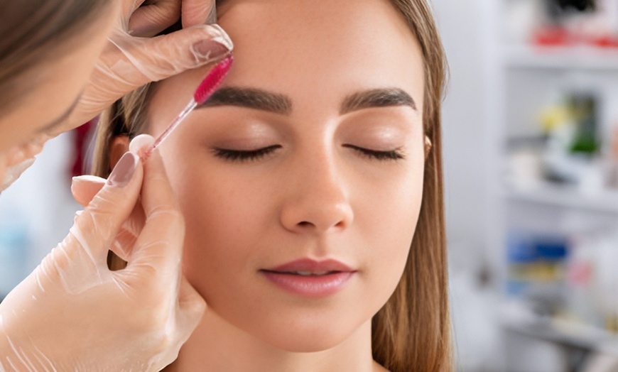 Image 1: Verzorgde wimpers en wenkbrauwen: behandeling naar keuze in Amsterdam