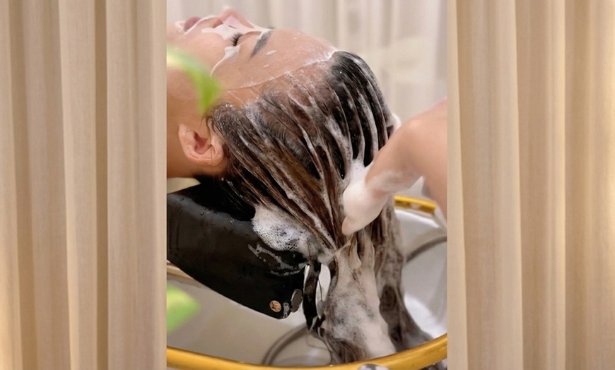 Image 4: Deluxe or Luxury Head Spa w/Optional Aromatherapy or Keratin Treatment