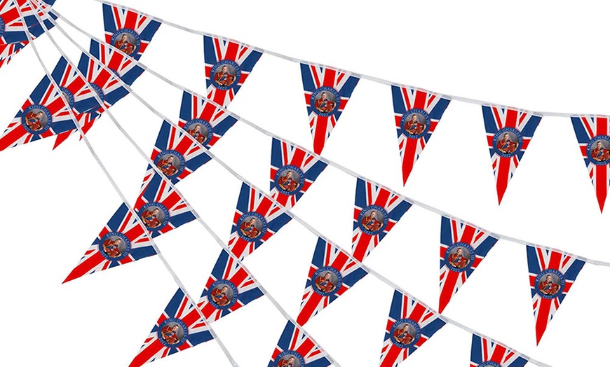 Image 6: One, Two or Four 10-Pack King Charles-Themed Bunting