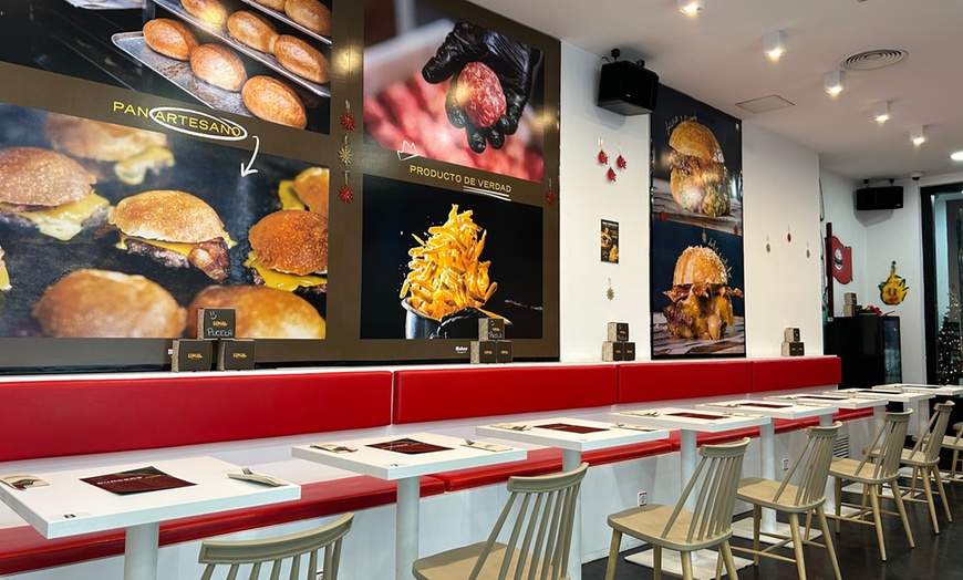 Image 15: Menú de burgers a elegir con bebida, entrante y postre opcionales