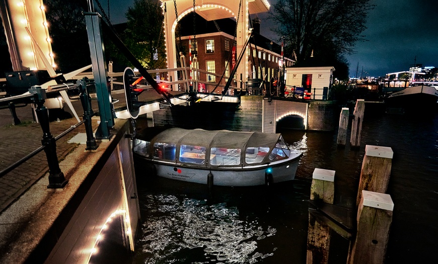 Image 6:  2 uur BBQ lunch rondvaart + live cooking experience door Amsterdam