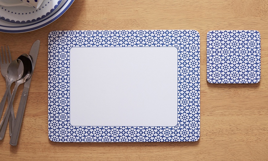 Image 13: Four-Piece Placemat Set