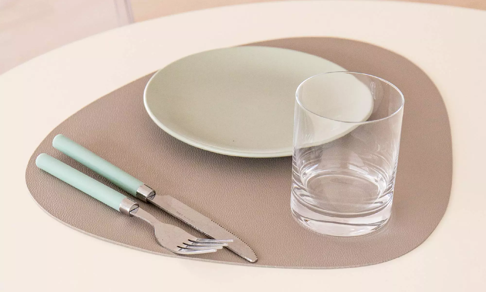 Set de 4 sets de table en simili cuir