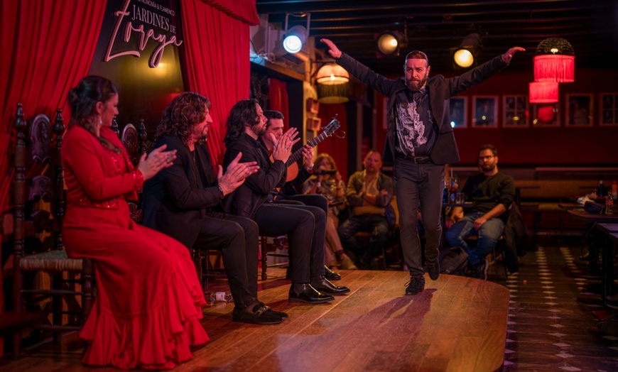 Image 12: Espectáculo de flamenco con opción a picoteo y bebida para 2 o 4