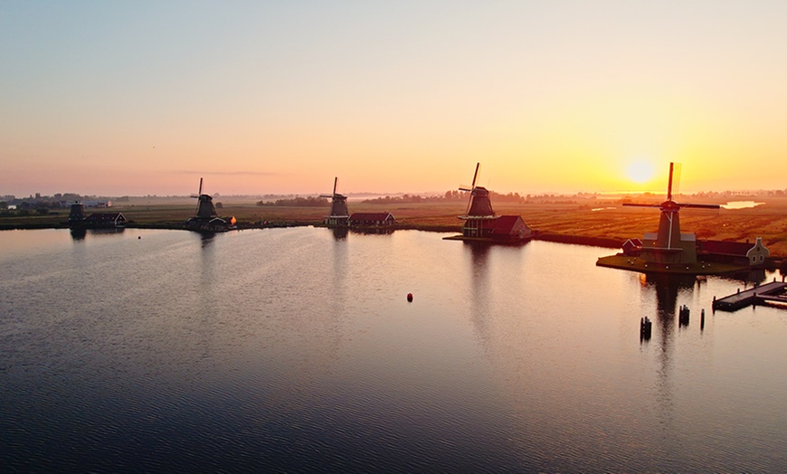 Image 22: Vaar langs iconische molens en ontdek geheimen van de Zaanse Schans