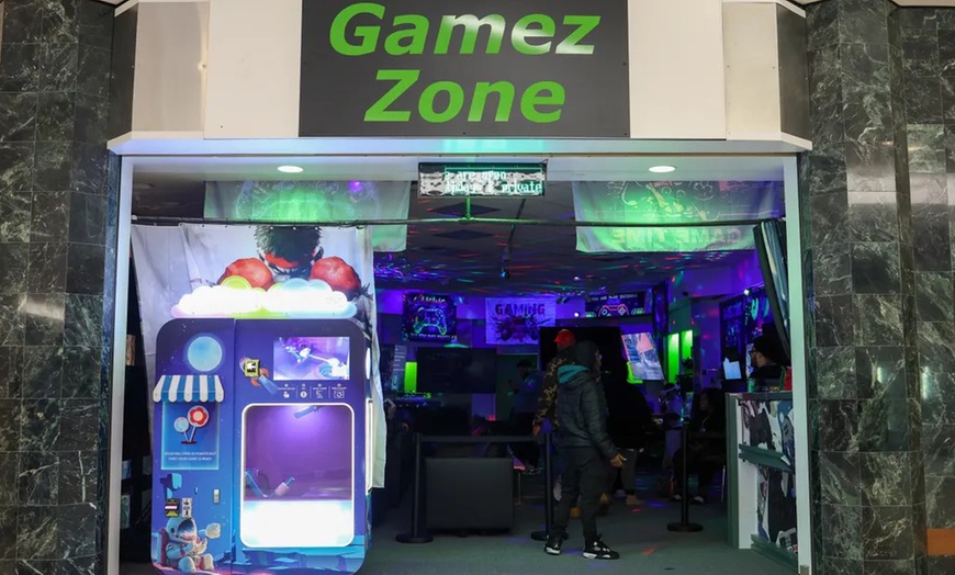 Image 1: Immerse Yourself w/ 60 or 120 Min Gaming Pass or All Day Gaming Pass