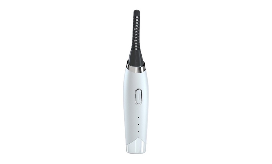 Image 5: Heated Eyelash Curler