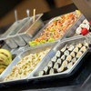Image 2: Buffet de platos internacionales con barra libre de bebidas para 2 o 4