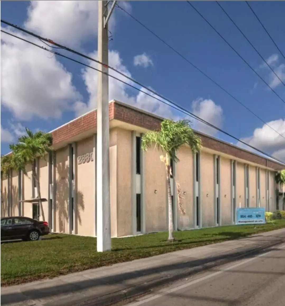 Get 1, 3, or 6(60 Min) Ultrasonic Cavitation, RF & Laser Lipo Sessions