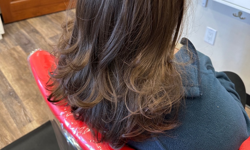 Image 3: Comprehensive Root Color, Conditioning, Haircut package