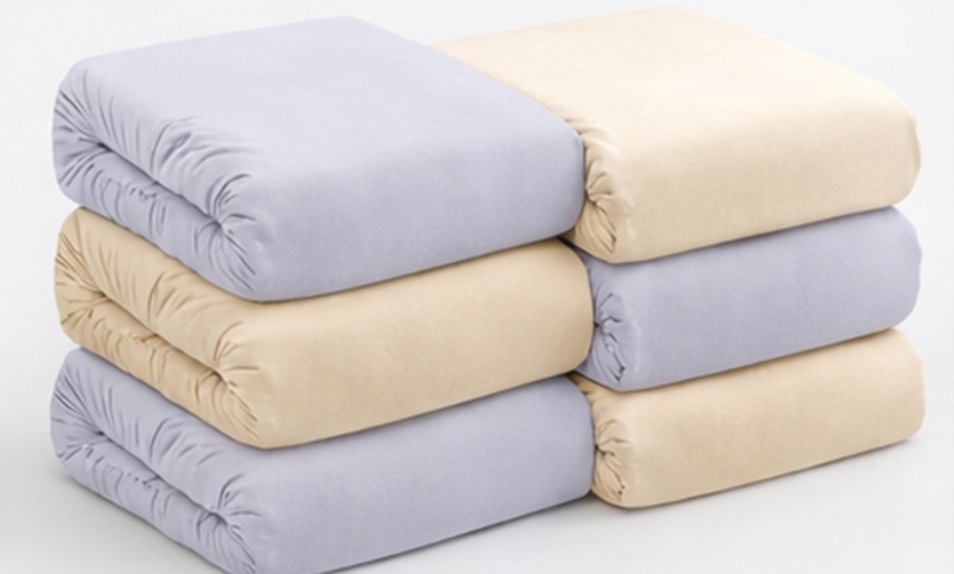 Image 2: Set lenzuola con angoli in microfibra