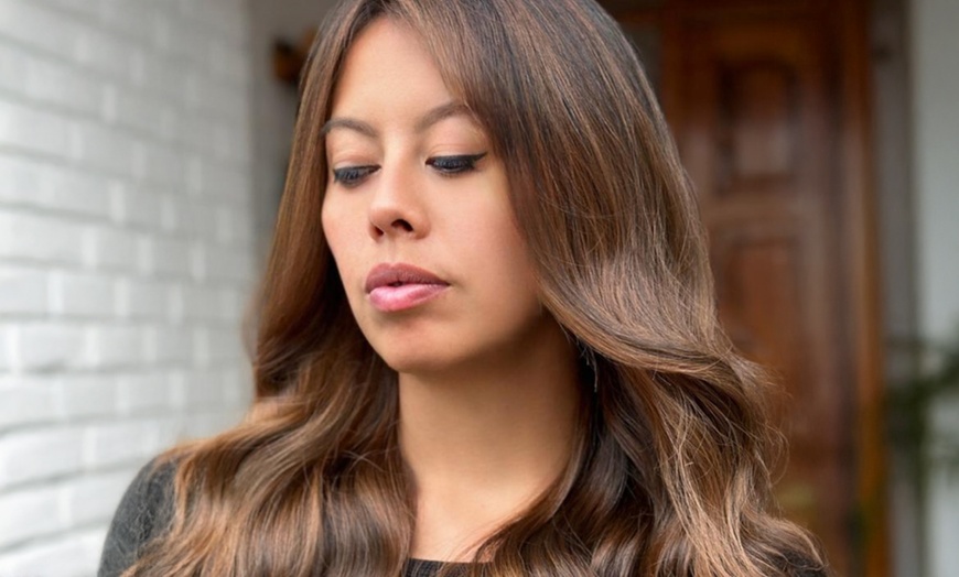 Image 8: Sesión de peluquería completa con opción a corte y tinte base para 1 