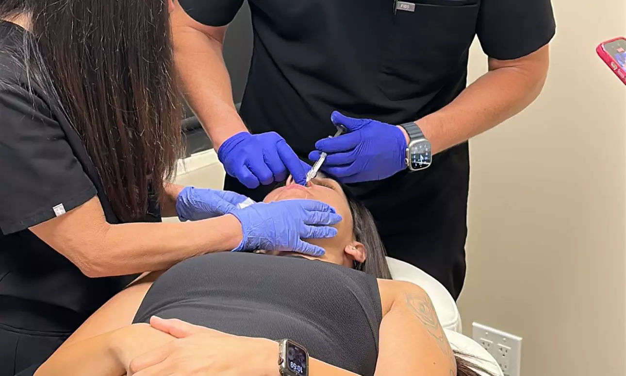 20 or 40 Units of Xeomin or 20 Units + Versa Syringe Package at 909 Wellness And Aesthetics(Up To 38% Off) - Primary Image
