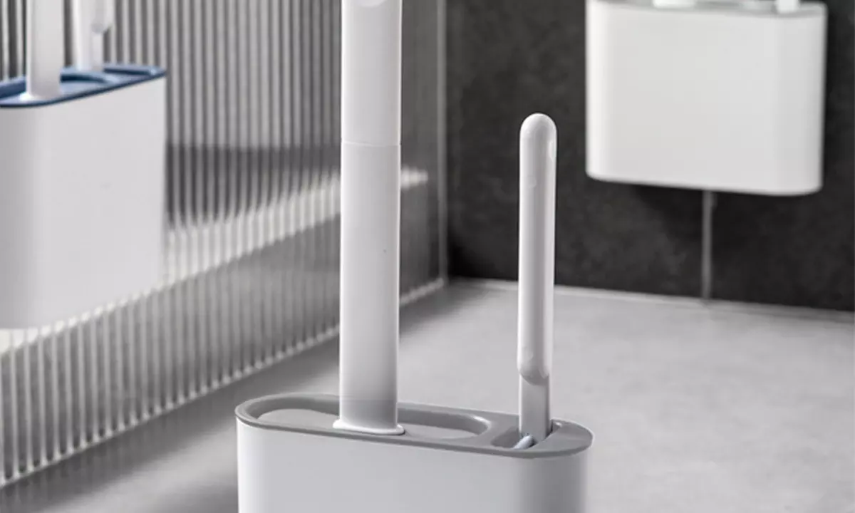 One or Two Packs of Wall-Mounted Toilet Cleaning Brush Kits