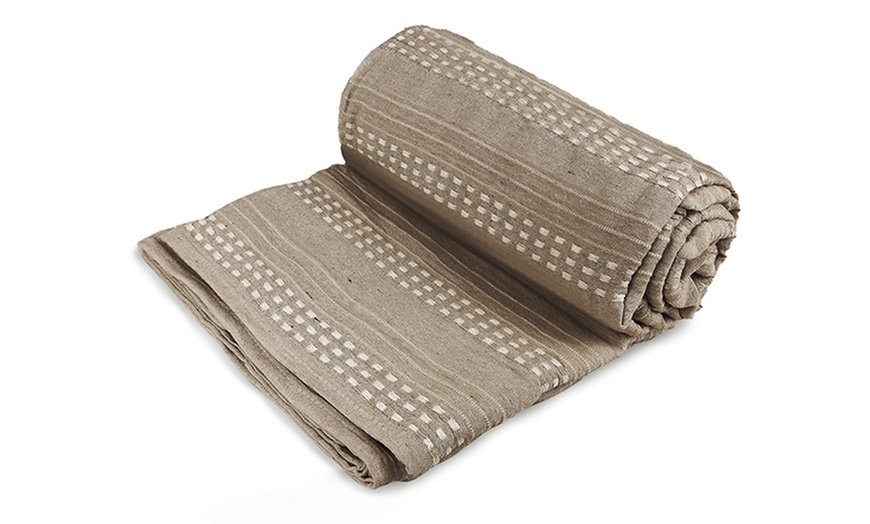 Image 27: Bankhoes en sprei van gerecycled katoen