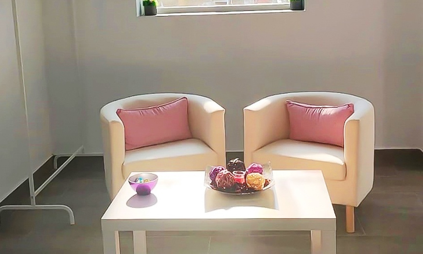 Image 4: Tratamiento facial con dermapen con cóctel de vitaminas o exosomas