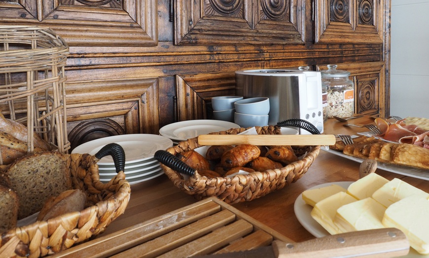 Image 13: Bretagne : chambre double avec petit-déjeuner