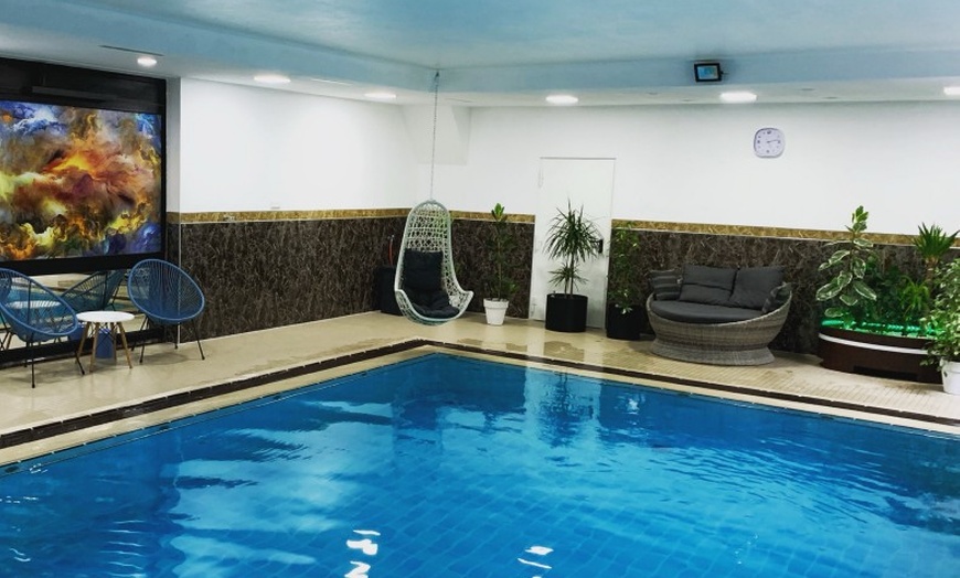 Image 5: Privat-Wellness: 3-Std.-Eintritt zu Sauna & Pool für 2 oder 4 Personen