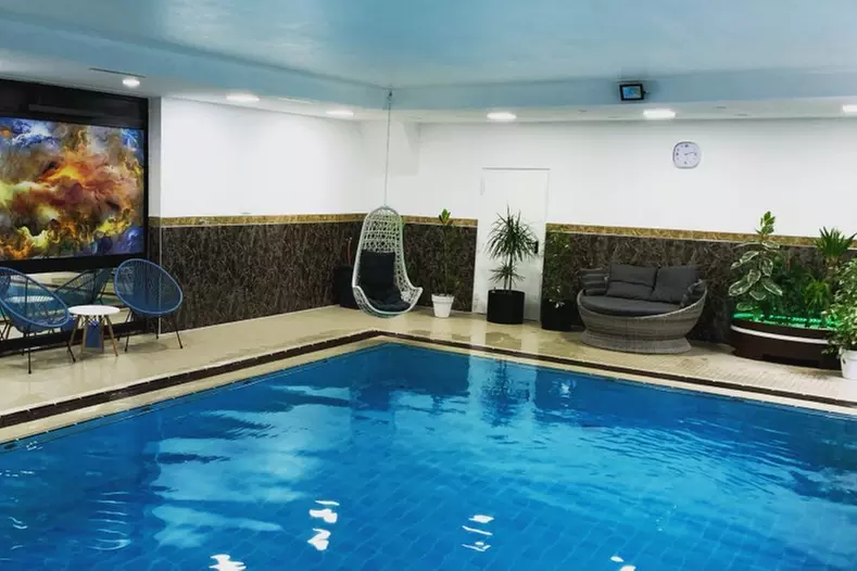Privat-Wellness: 3-Std.-Eintritt zu Sauna & Pool für 2 oder 4 Personen