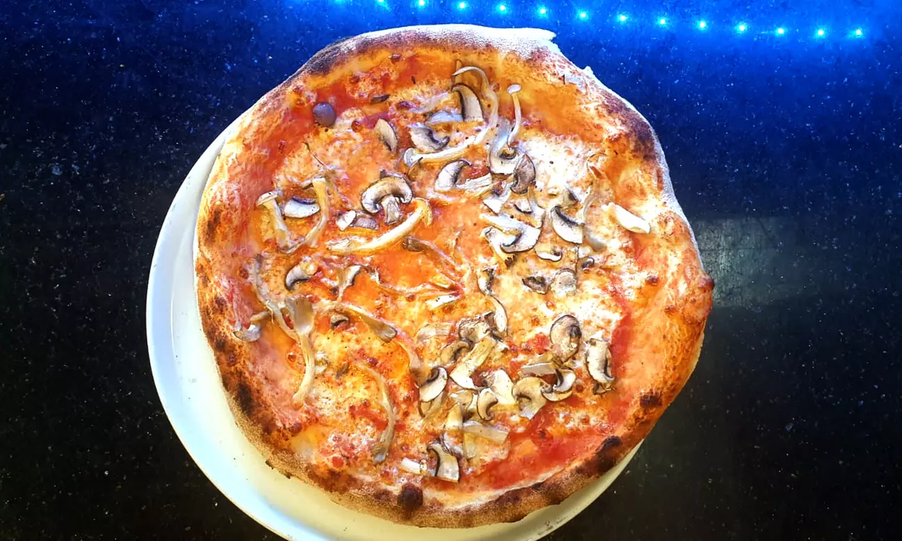 2, 4 oder 6 Pizzen nach Wahl zur Abholung - Authentisch italienisch