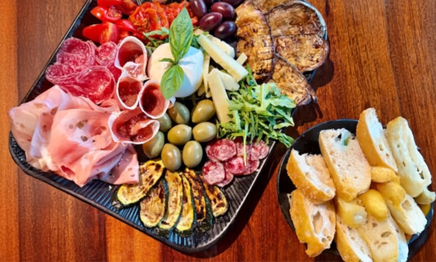 Image 2: Exklusives 3-Gänge-Dinner-Menü für 1 bis 4 Personen