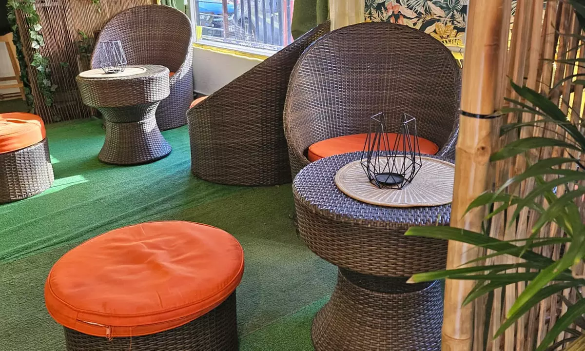 Relájate en pareja con un ritual de 60 minutos con masajes relajantes y aromaterapia con hasta 25% de descuento - Second Medium