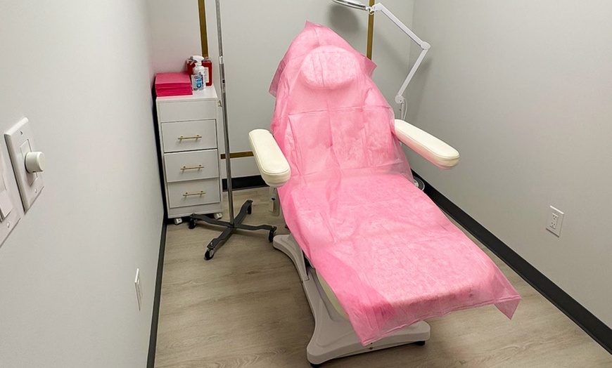 Image 2: One Stress Reliever, Energy or Immunity Booster IV Therapy Session