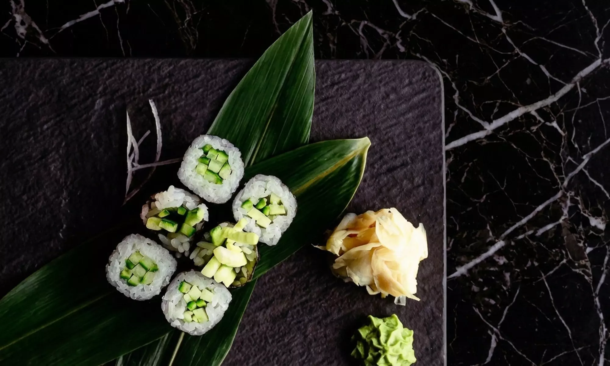 2 Std. Sushi-Workshop inkl. Sushi-Set zum Mitnehmen für 1-2 Personen